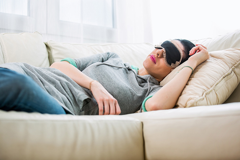 Ngủ trưa bao lâu là tốt? Chuyên gia khuyên không nên vượt quá mốc này - Ảnh 1.