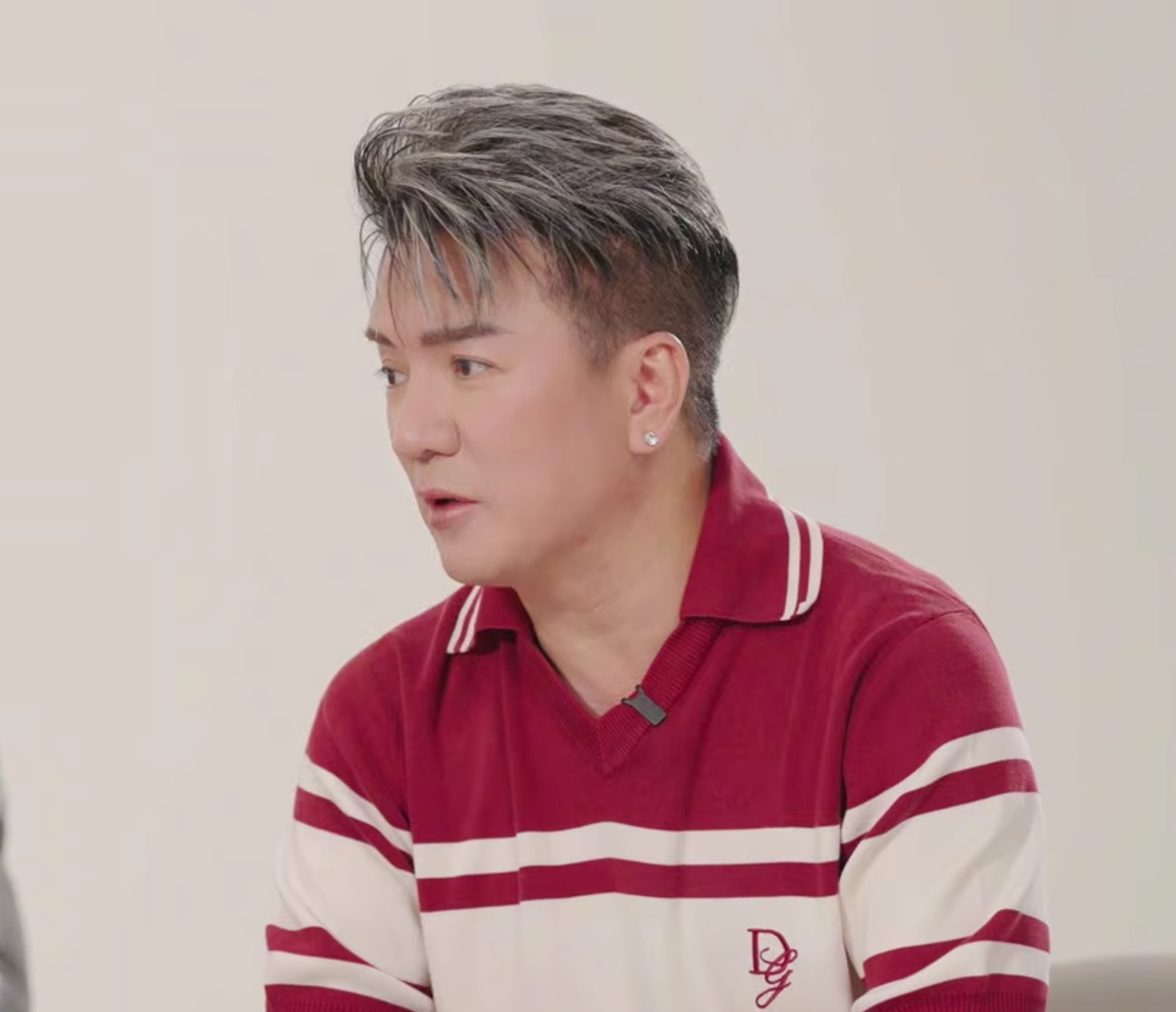 Đ&agrave;m Vĩnh Hưng: "Kh&ocirc;ng phải l&uacute;c n&agrave;o cũng đem tiền ra n&oacute;i chuyện" - Ảnh 1.