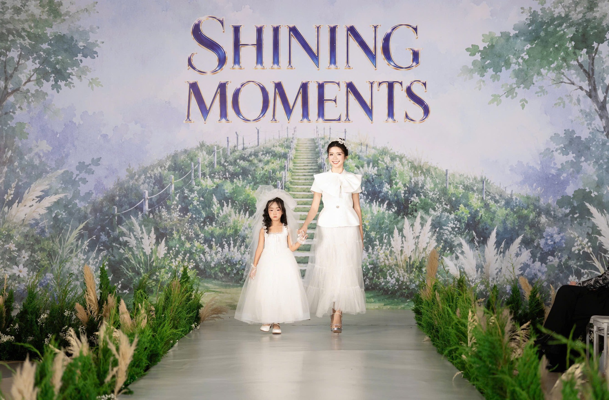 Hơn 200 mẫu nhí tỏa sáng tại Shining Moments 2026 - Ảnh 5. Hơn 200 mẫu nhí tỏa sáng tại Shining Moments 2026 - Ảnh 5.