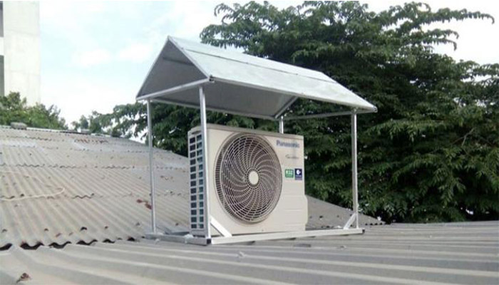 Lời khuyên cho gia đình đặt cục nóng điều hòa trên mái tôn - Ảnh 1.