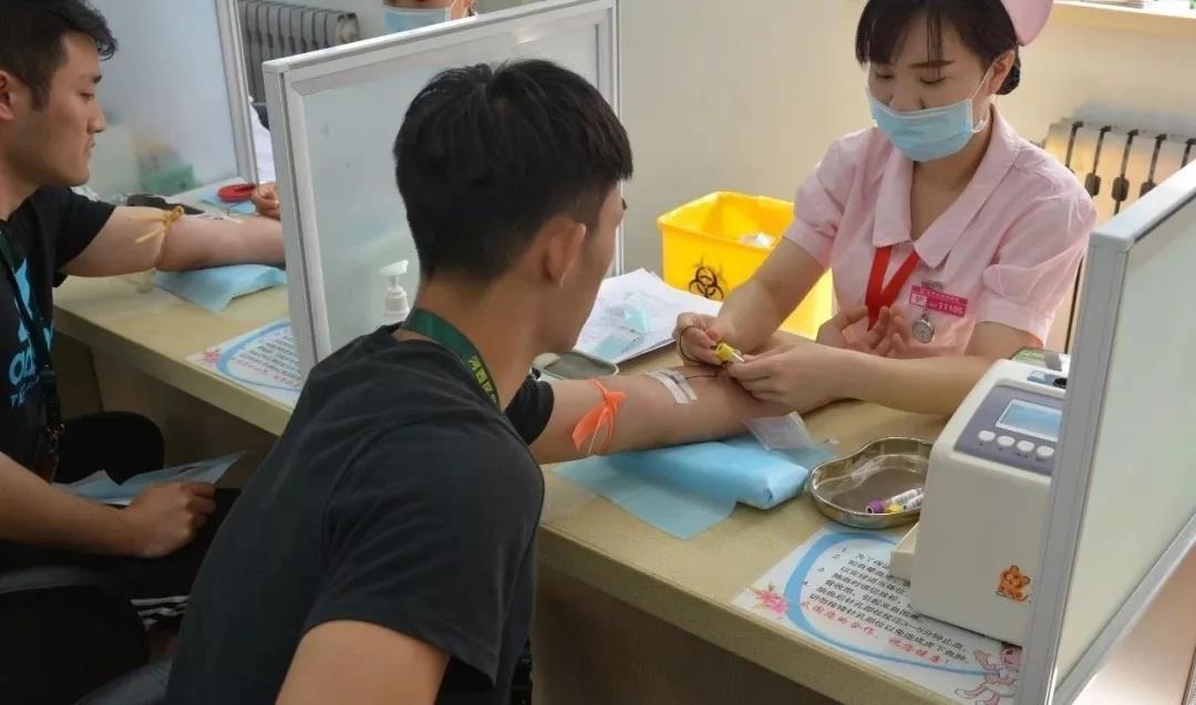 Khám tuyển quân ở Trung Quốc: Tiêu chuẩn kiểm tra mùi cơ thể - Ảnh 4. Khám tuyển quân ở Trung Quốc: Tiêu chuẩn kiểm tra mùi cơ thể - Ảnh 4.