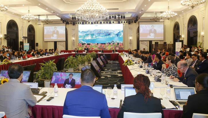 1 h&ograve;n đảo được tỷ ph&uacute; Phạm Nhật Vượng "chăm s&oacute;c" suốt hơn 12 năm: Từng hoang vắng, nhiều cỏ dại, c&aacute;ch bờ chưa đầy 1km, nay cực nổi bật ở tỉnh gi&agrave;u c&oacute; bậc nhất Việt Nam - Ảnh 5.
