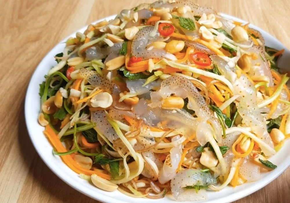 Kh&aacute;m ph&aacute; hồ nước ngọt tr&ecirc;n miệng n&uacute;i lửa L&yacute; Sơn, điểm đến tuyệt vời dịp 2/9 - Ảnh 11.