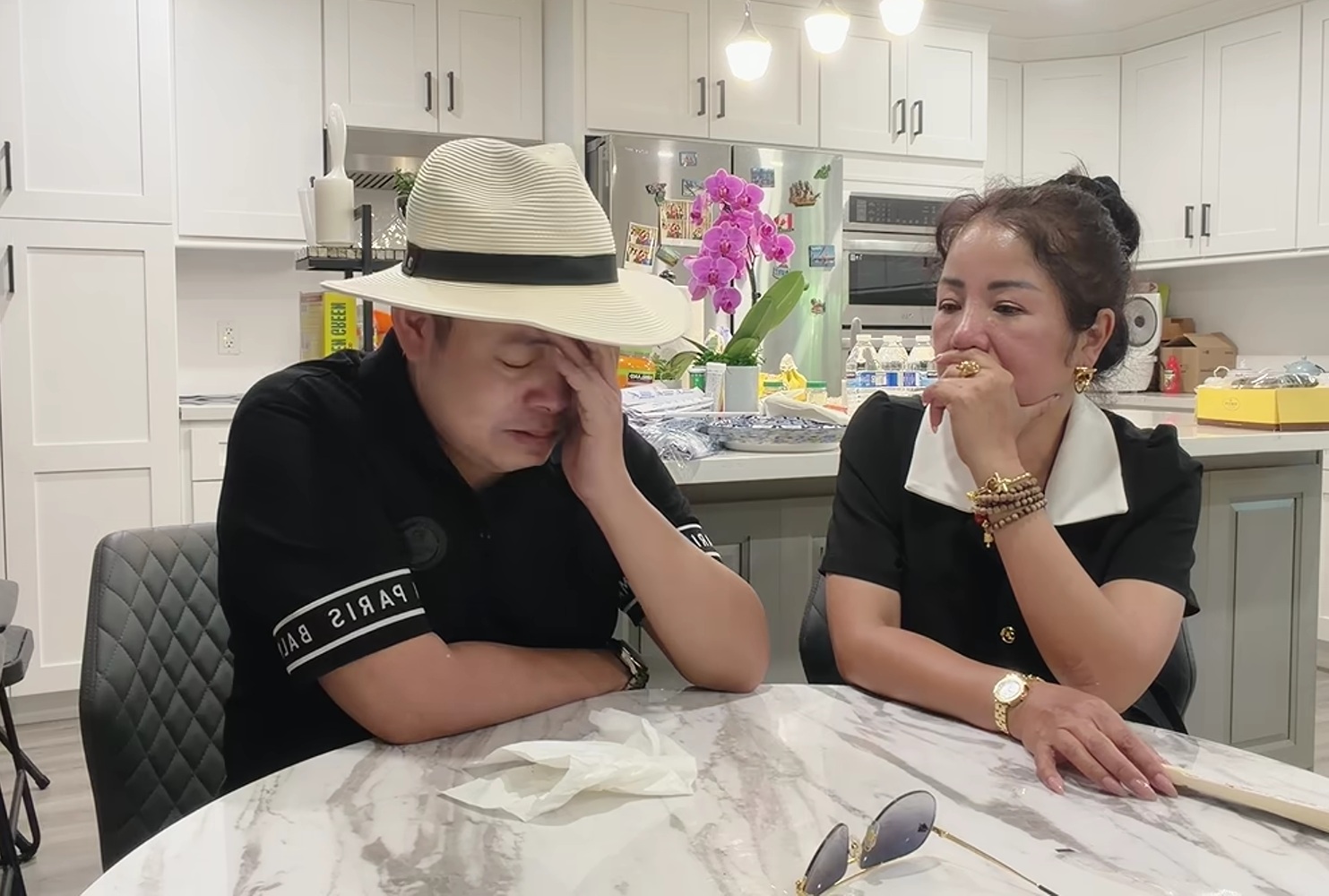 Quang L&ecirc; bật kh&oacute;c nức nở: "Đau đớn, cắn rứt lắm"- Ảnh 2.