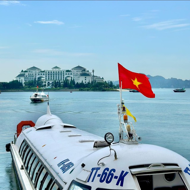 1 h&ograve;n đảo được tỷ ph&uacute; Phạm Nhật Vượng "chăm s&oacute;c" suốt hơn 12 năm: Từng hoang vắng, nhiều cỏ dại, c&aacute;ch bờ chưa đầy 1km, nay cực nổi bật ở tỉnh gi&agrave;u c&oacute; bậc nhất Việt Nam - Ảnh 10.
