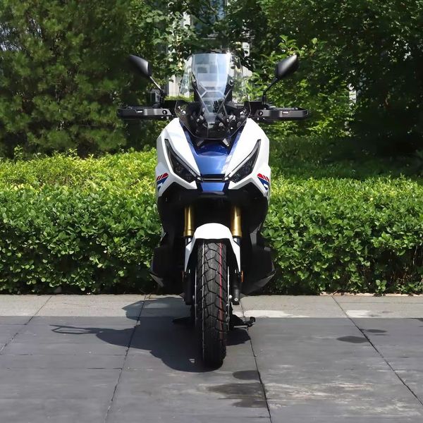 Giải mã sức hút Honda X-ADV 750 siêu tay ga lai hai xi-lanh trang bị hộp số DCT dành cho phượt thủ thực thụ - Ảnh 2.