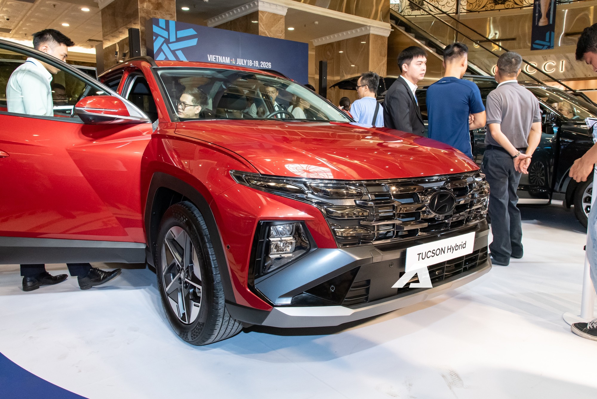 Loạt xe mới dự kiến ra mắt th&aacute;ng 9: Chủ yếu l&agrave; xe điện, xe hybrid, từ mẫu gi&aacute; chỉ ngang 2 chiếc Honda SH đến '&ocirc;ng ho&agrave;ng địa h&igrave;nh' tiền tỷ - Ảnh 7.