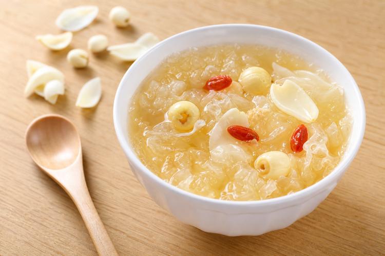 Phụ nữ muốn trẻ l&acirc;u th&igrave; h&atilde;y ăn nhiều 4 m&oacute;n n&agrave;y để giữ lại collagen, gi&uacute;p da săn chắc v&agrave; khỏe mạnh- Ảnh 9.