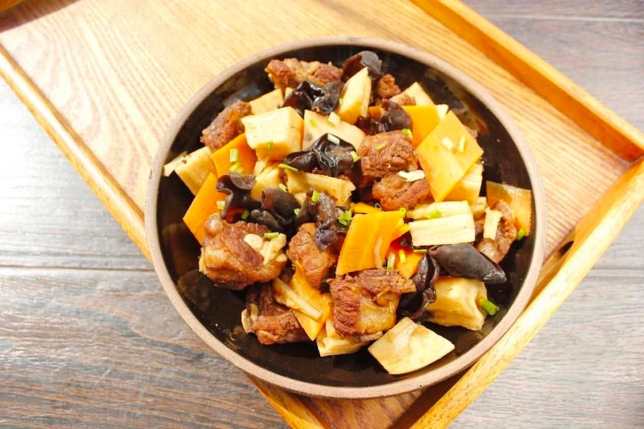 4 m&oacute;n loại rau củ m&agrave;u trắng gi&uacute;p trẻ bổ kh&iacute;, dưỡng phổi, tăng cường miễn dịch - Ảnh 1.