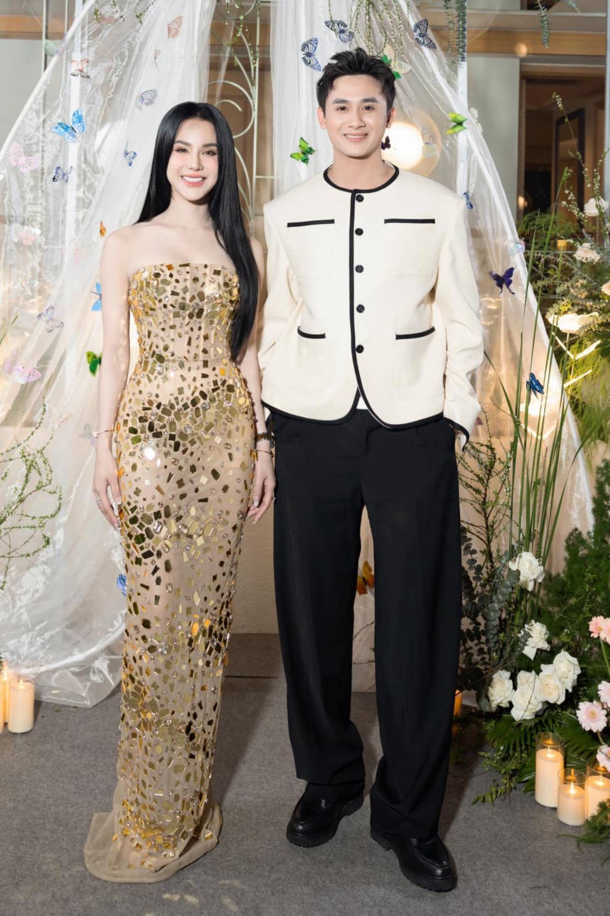 Loạt mỹ nh&acirc;n Việt đ&igrave;nh đ&aacute;m si m&ecirc; bạn đời k&eacute;m 11 tuổi, cặp đ&ocirc;i c&ocirc; - tr&ograve; l&atilde;ng mạn như cổ t&iacute;ch - Ảnh 5.