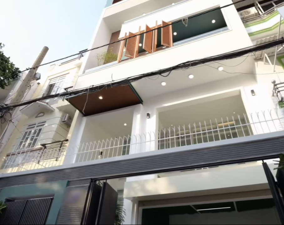 Kh&aacute;m ph&aacute; nh&agrave; của Thu Trang v&agrave; Tiến Luật: Tổ ấm hiện đại cho đại gia đ&igrave;nh - Ảnh 1.