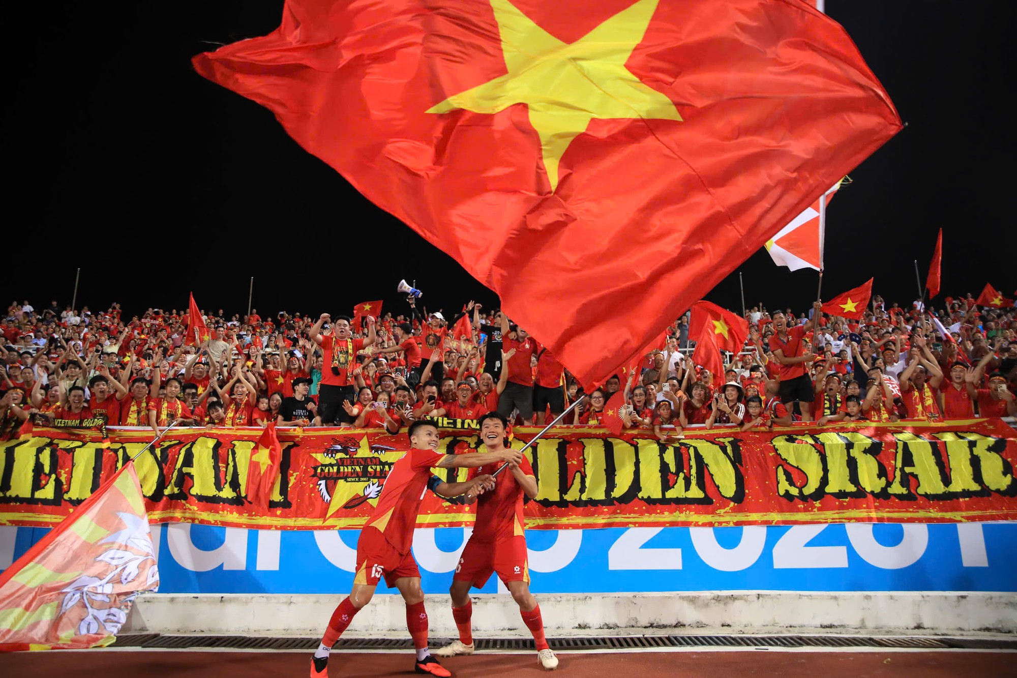 ĐT Việt Nam v&ocirc; địch ASEAN Cup 2026: HLV Kim Sang - sik v&agrave; niềm vui Duy Mạnh - Ảnh 11.