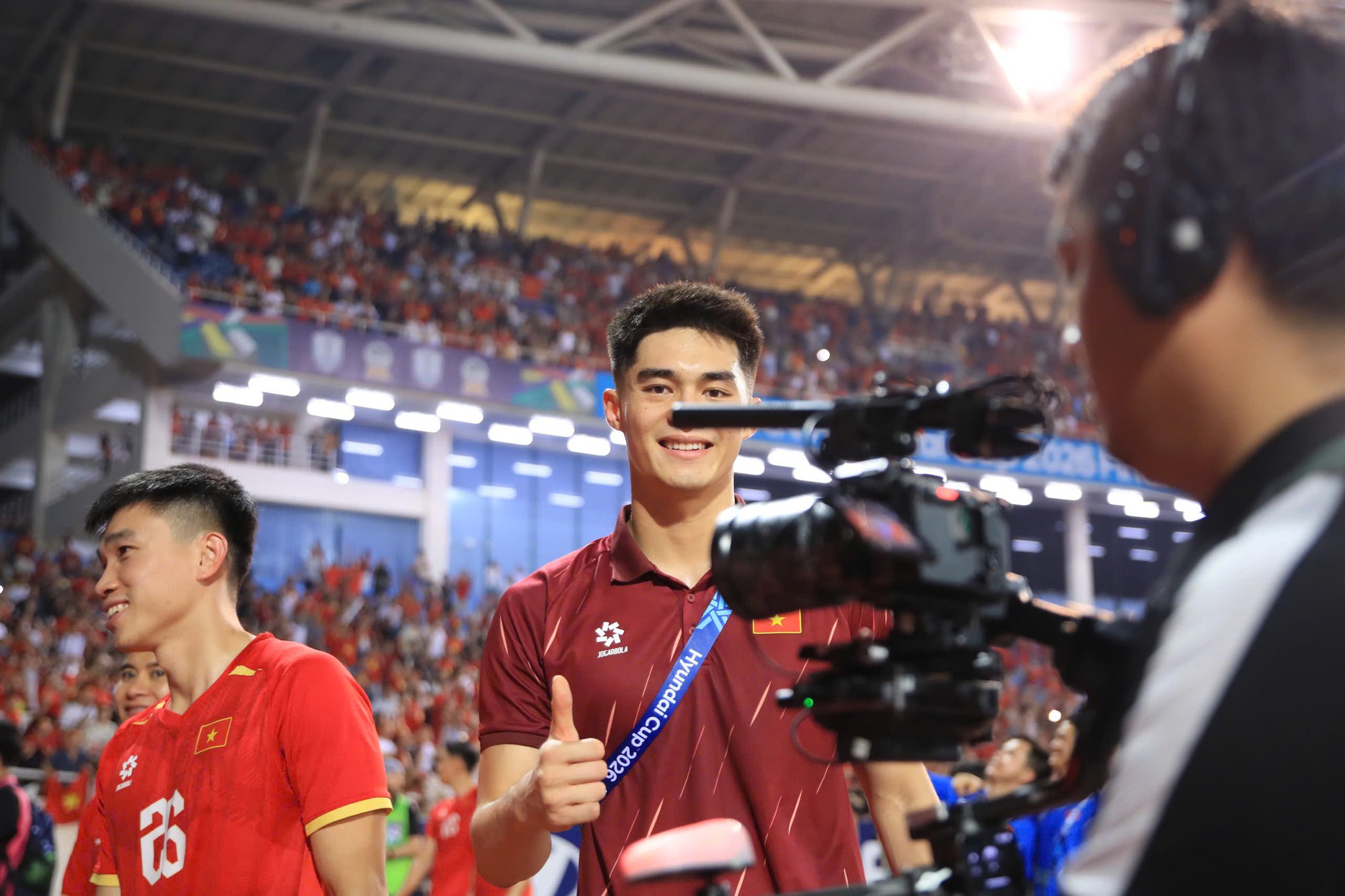 ĐT Việt Nam v&ocirc; địch ASEAN Cup 2026: HLV Kim Sang - sik v&agrave; niềm vui Duy Mạnh - Ảnh 10.