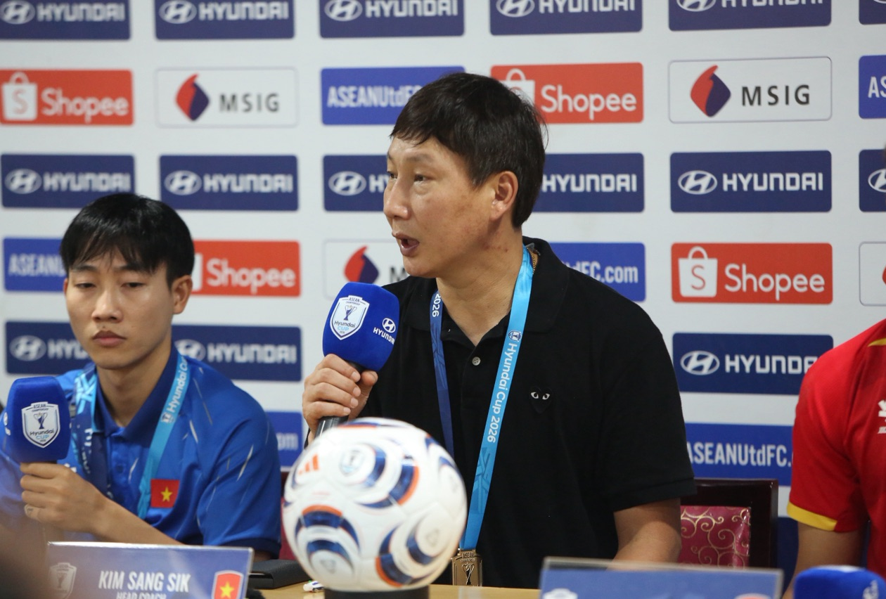 HLV Kim Sang - sik tự h&agrave;o nhận danh hiệu &ldquo; King &rdquo; sau chức v&ocirc; địch AFF Cup 2026 - Ảnh 3.