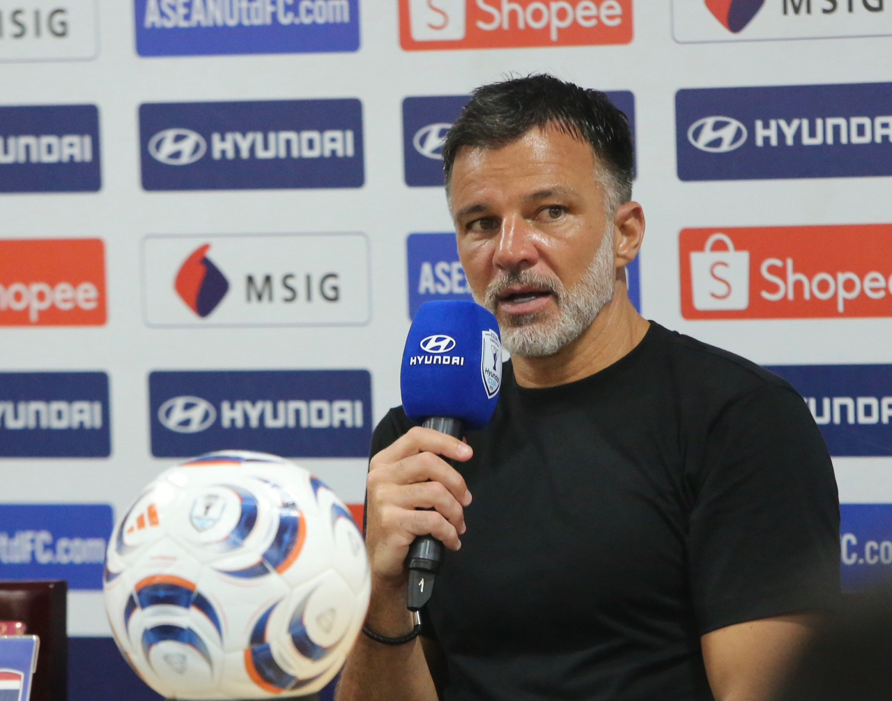 HLV Th&aacute;i Lan tiếc nuối trước AFF Cup 2026 Khi chỉ c&oacute; 1 tuần chuẩn bị - Ảnh 1.