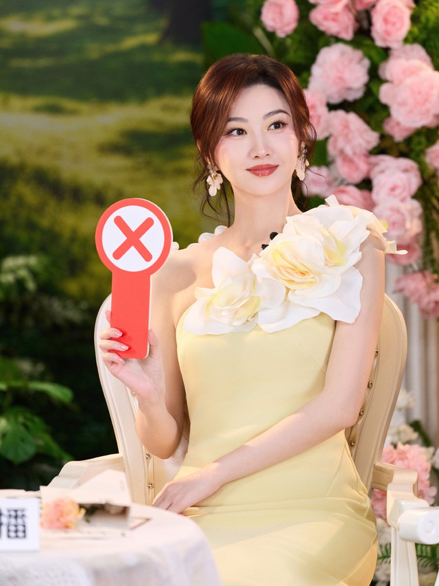 "Đệ nhất mỹ nữ" Cảnh Điềm vướng bê bối mang thai hộ: Lật kèo phút chót, vòi đại gia tiền ảo thêm 1300 tỷ? - Ảnh 4. "Đệ nhất mỹ nữ" Cảnh Điềm vướng bê bối mang thai hộ: Lật kèo phút chót, vòi đại gia tiền ảo thêm 1300 tỷ? - Ảnh 4.