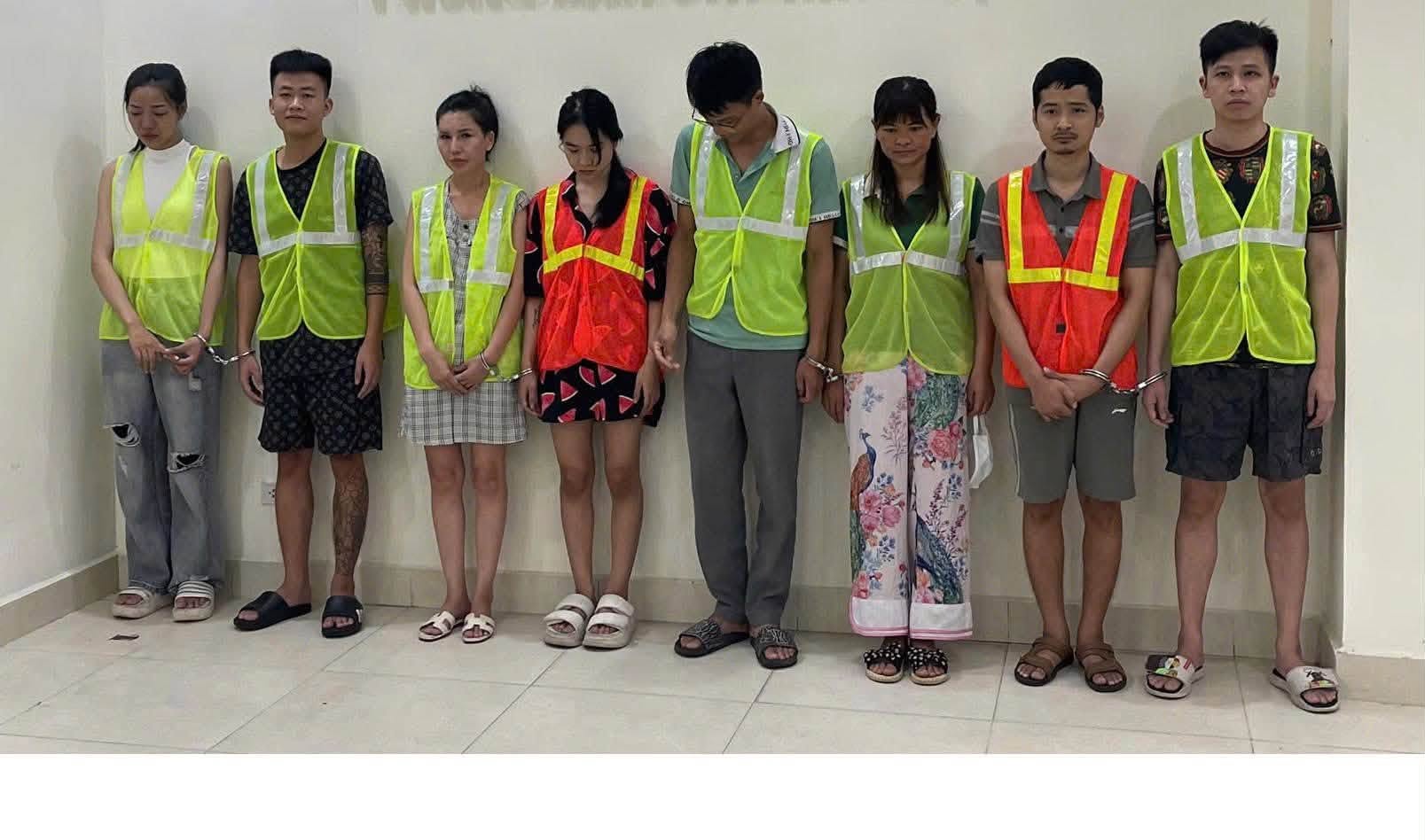 CA khám xét 9 địa điểm tại 5 tỉnh thành, đưa 47 đối tượng về trụ sở, cầm đầu là Ngô Thị Trang SN 1990 - Ảnh 2.
