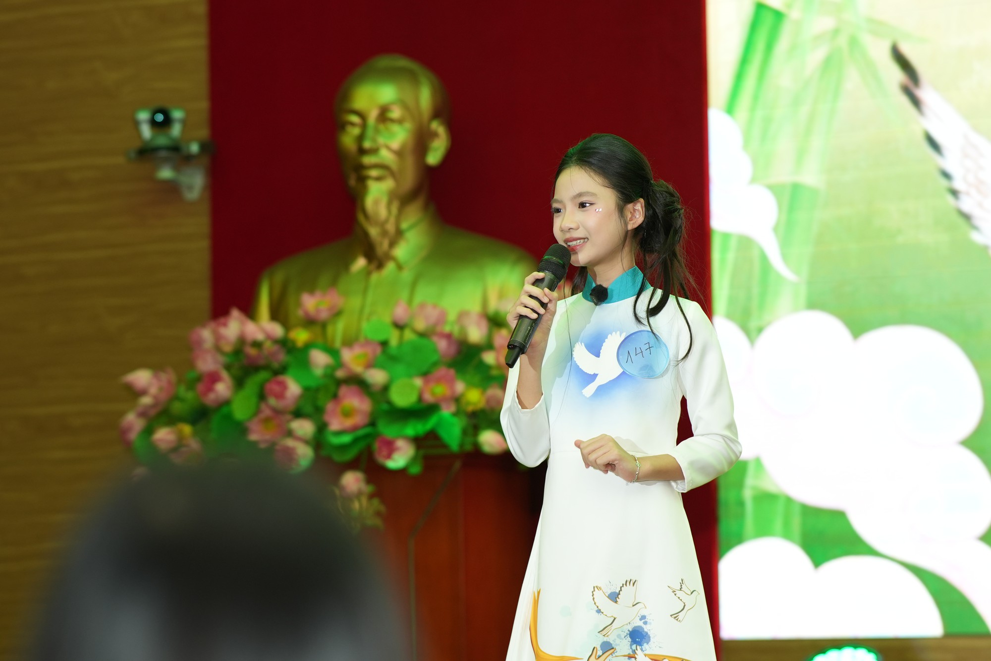 Nữ sinh Quảng Trị Nguyễn Trần Thảo Nhi giành vé Vàng Oanh Vàng kể chuyện mùa 2 - Ảnh 1.