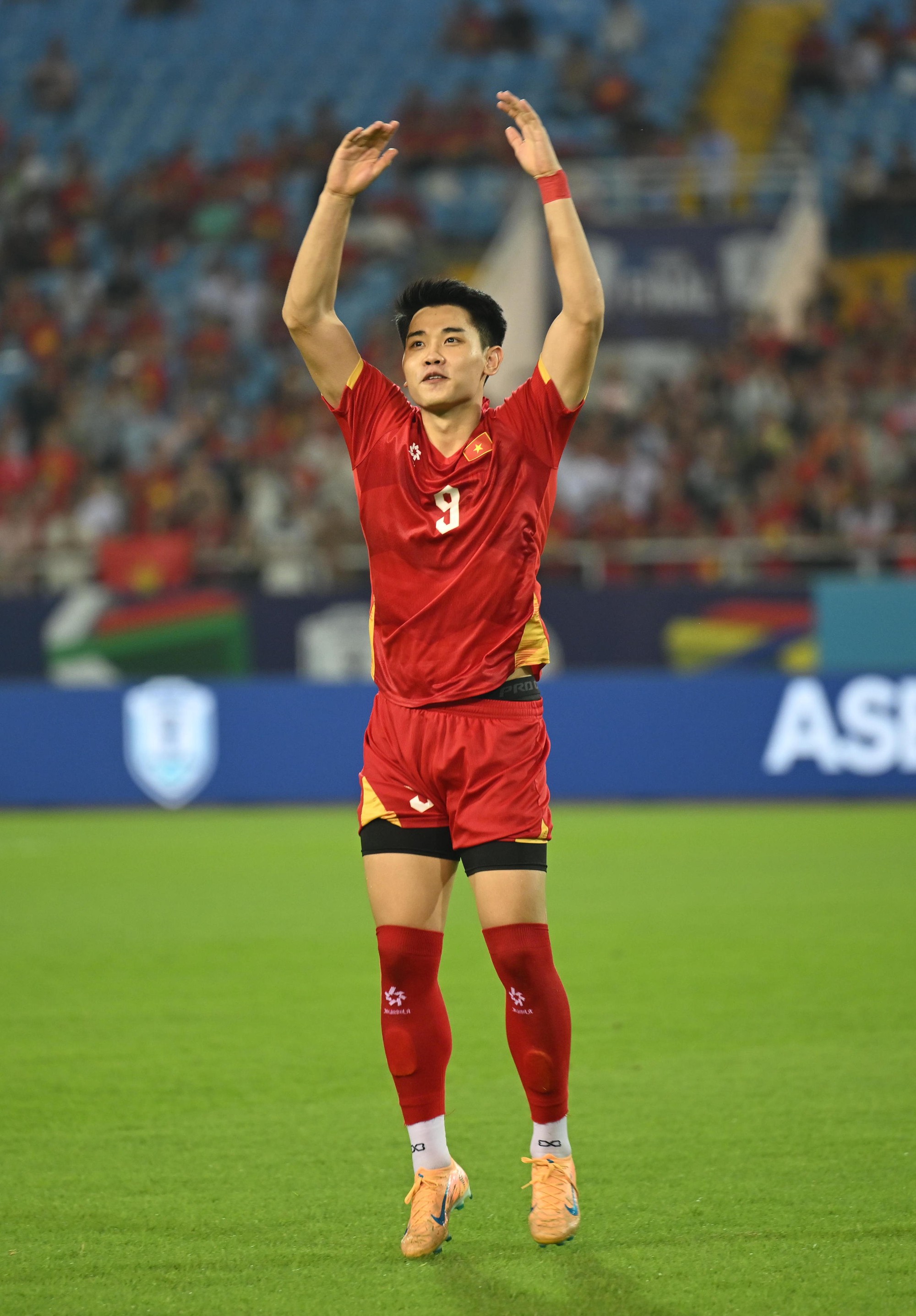 Đình Bắc 22 tuổi với bộ sưu tập danh hiệu ấn tượng ở ASEAN Cup 2026 - Ảnh 3. Đình Bắc 22 tuổi với bộ sưu tập danh hiệu ấn tượng ở ASEAN Cup 2026 - Ảnh 3.