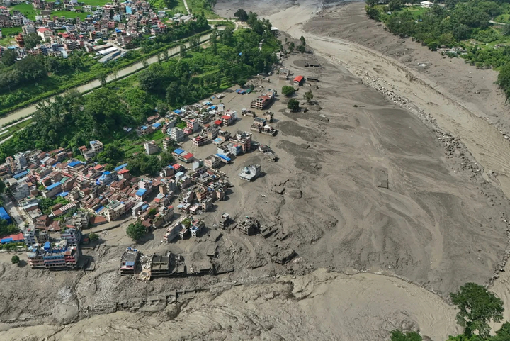 Hơn 1 . 300 Người mất t&iacute;ch sau lũ qu&eacute;t Nepal , c&ocirc;ng d&acirc;n từ 30 quốc gia gặp nạn - Ảnh 1.