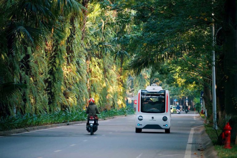 H&agrave; Nội ch&iacute;nh thức thử nghiệm Robot giao h&agrave;ng, Robot taxi tr&ecirc;n qu&atilde;ng đường d&agrave;i 11,5 km, triển khai bởi c&ocirc;ng ty của gi&aacute;o sư gi&agrave;u nhất s&agrave;n chứng kho&aacute;n - Ảnh 3.
