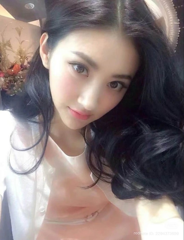 Nhan sắc lấn &aacute;t cả Lưu Diệc Phi của c&ocirc; g&aacute;i đang bị tỷ ph&uacute; thế giới vạch mặt bằng t&acirc;m thư d&agrave;i 6.000 chữ - Ảnh 7.