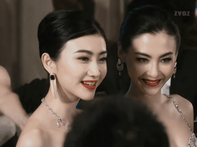 Nhan sắc lấn &aacute;t cả Lưu Diệc Phi của c&ocirc; g&aacute;i đang bị tỷ ph&uacute; thế giới vạch mặt bằng t&acirc;m thư d&agrave;i 6.000 chữ - Ảnh 11.