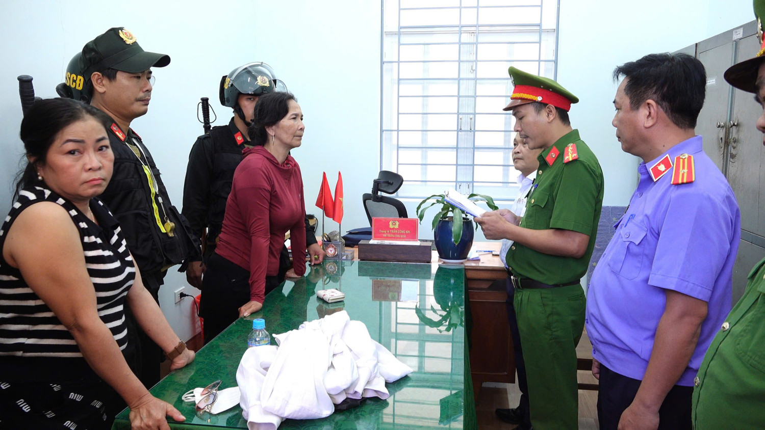 Quyết định bắt Trần Nguyễn Như Phượng và Phạm Thị Minh Thu: Xử lý vi phạm pháp luật 2026 - Ảnh 1. Quyết định bắt Trần Nguyễn Như Phượng và Phạm Thị Minh Thu: Xử lý vi phạm pháp luật 2026 - Ảnh 1.
