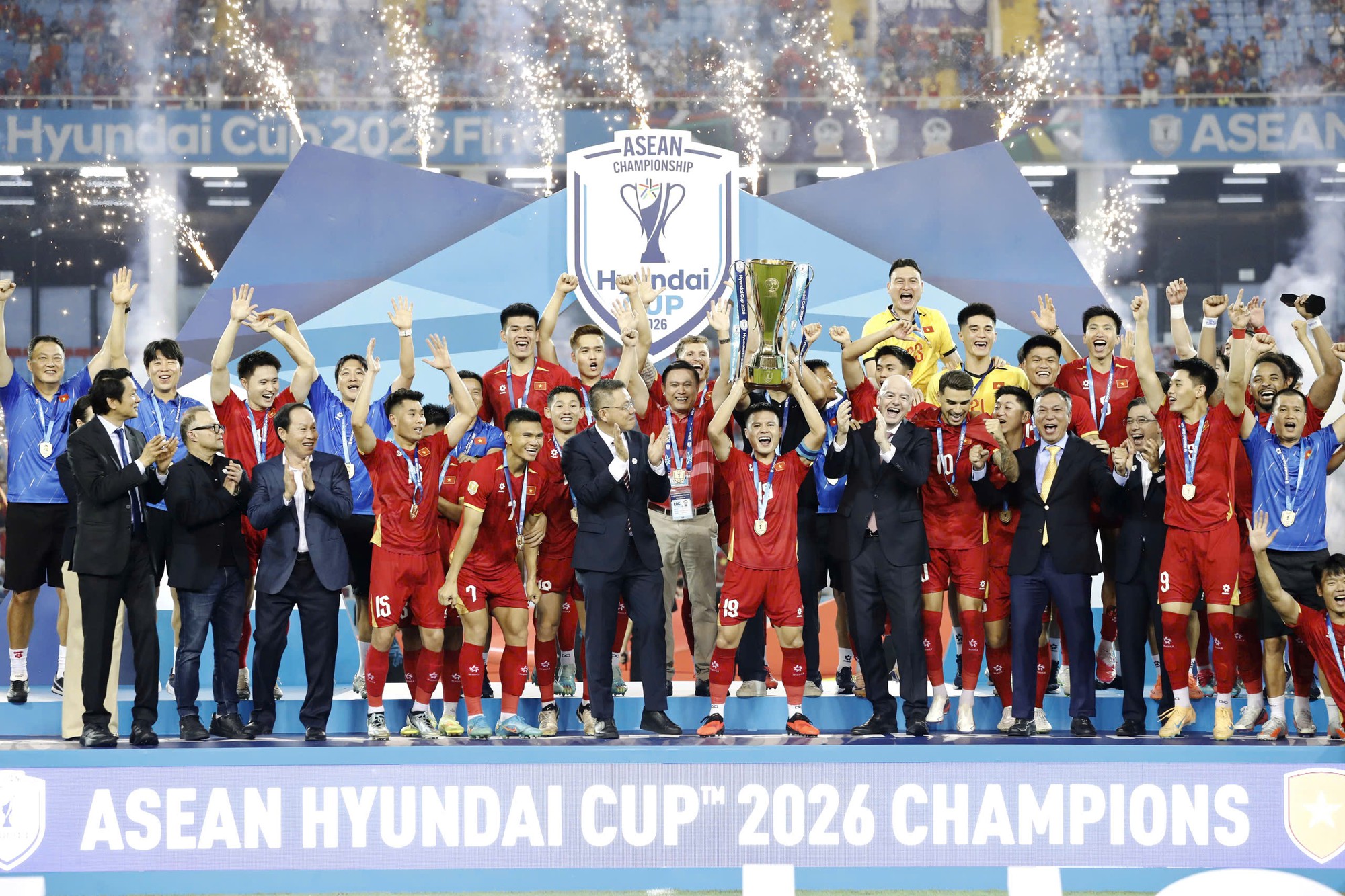 Bu&ocirc;ng lời coi nhẹ AFF Cup, cầu thủ nhập tịch Indonesia nhận c&aacute;i kết &ecirc; chề bởi ch&iacute;nh FIFA - Ảnh 2.