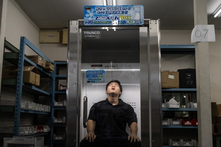 'Tủ lạnh cho người' của Nhật Bản gi&uacute;p chống sốc nhiệt m&ugrave;a h&egrave; - Ảnh 2.