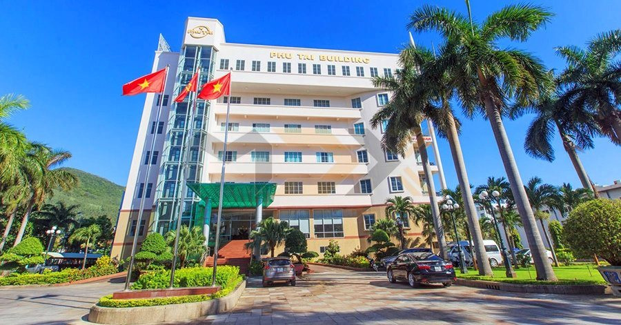 Đại gia ng&agrave;nh gỗ Việt chi triệu đ&ocirc; lập c&ocirc;ng ty tại Mỹ - Ảnh 1.