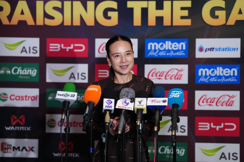 Trở về sau AFF Cup, Madam Pang tuyên bố mạnh mẽ trước ngày tuyển Thái Lan tái đấu tuyển Việt Nam - Ảnh 1. Trở về sau AFF Cup, Madam Pang tuyên bố mạnh mẽ trước ngày tuyển Thái Lan tái đấu tuyển Việt Nam - Ảnh 1.