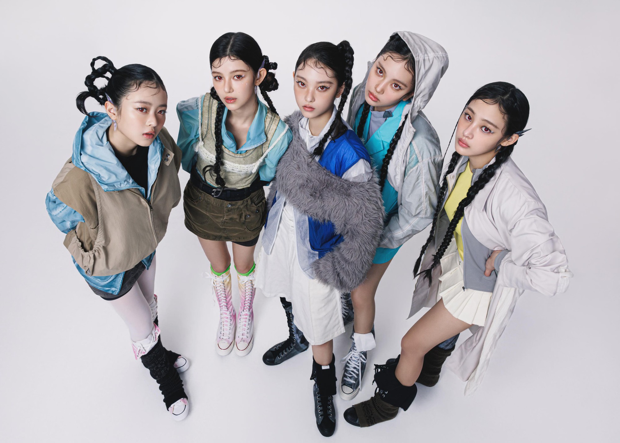 Haerin NewJeans trở lại sau 2 năm im hơi lặng tiếng vẫn là bạch nguyệt quang của showbiz - Ảnh 4. Haerin NewJeans trở lại sau 2 năm im hơi lặng tiếng vẫn là bạch nguyệt quang của showbiz - Ảnh 4.