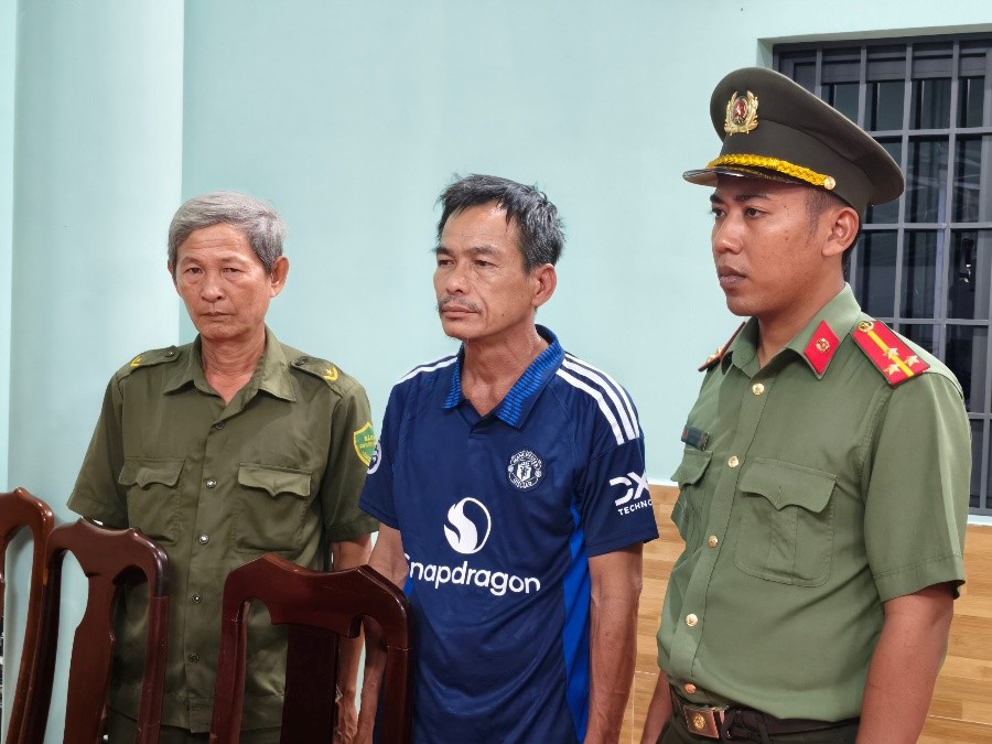 L&ecirc; Văn Phong bị bắt v&igrave; Tổ chức trốn đi nước ng&ograve;ai tr&aacute;i ph&eacute;p năm 2026 - Ảnh 1.