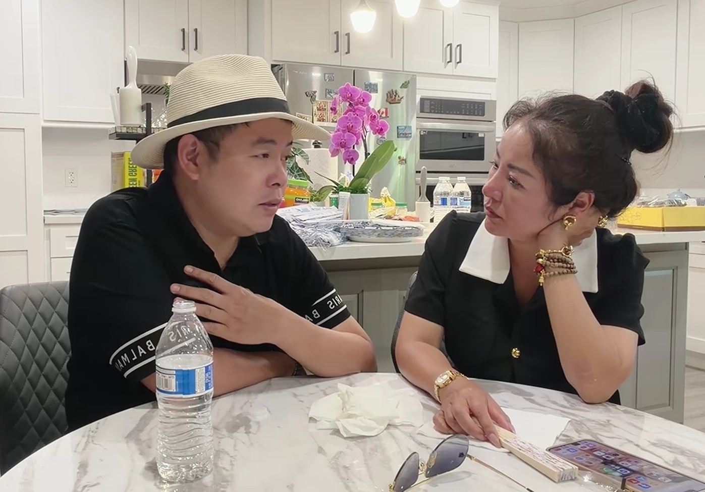 Quang Lê: "Tôi biết nói vậy sẽ có người chửi tôi" - Ảnh 1. Quang Lê: "Tôi biết nói vậy sẽ có người chửi tôi" - Ảnh 1.