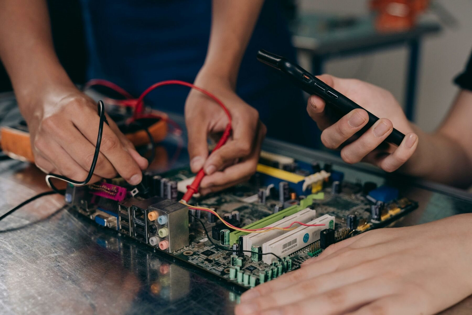 Việt Nam vươn l&ecirc;n h&agrave;ng đầu Đ&ocirc;ng Nam &Aacute; trong ng&agrave;nh c&ocirc;ng nghiệp chip năm 2026 - Ảnh 3.