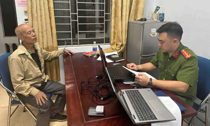 L&ecirc; Văn S&aacute;u bị tạm giữ v&igrave; chặn đường xin tiền v&agrave; đe dọa c&ocirc;ng an tại Ph&uacute; Thọ - Ảnh 1.