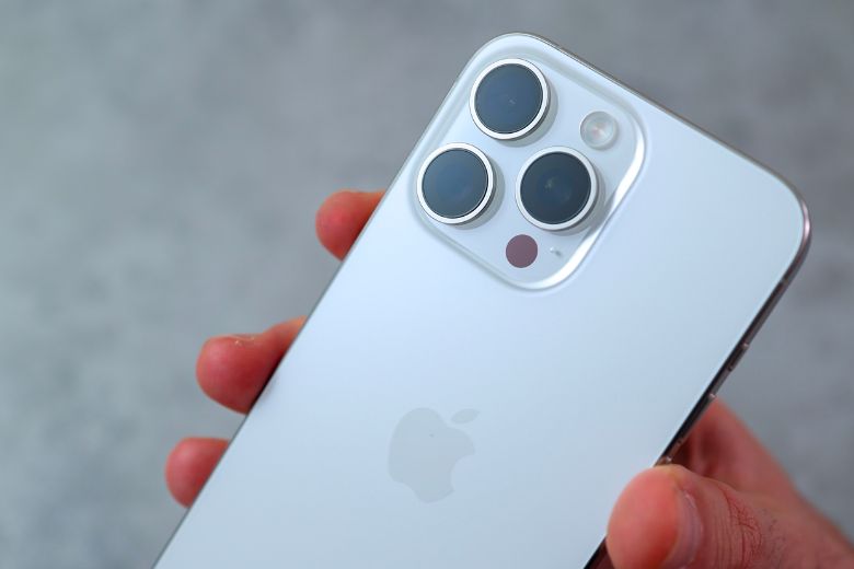 IPhone 15 Pro cũ l&agrave; lựa chọn đ&aacute;ng mua nhất năm 2026 với c&ocirc;ng nghệ hiện đại - Ảnh 4.