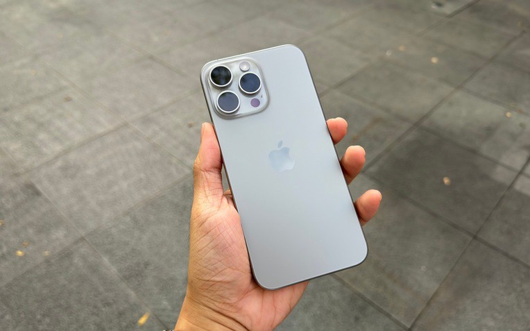 IPhone 15 Pro cũ l&agrave; lựa chọn đ&aacute;ng mua nhất năm 2026 với c&ocirc;ng nghệ hiện đại - Ảnh 1.