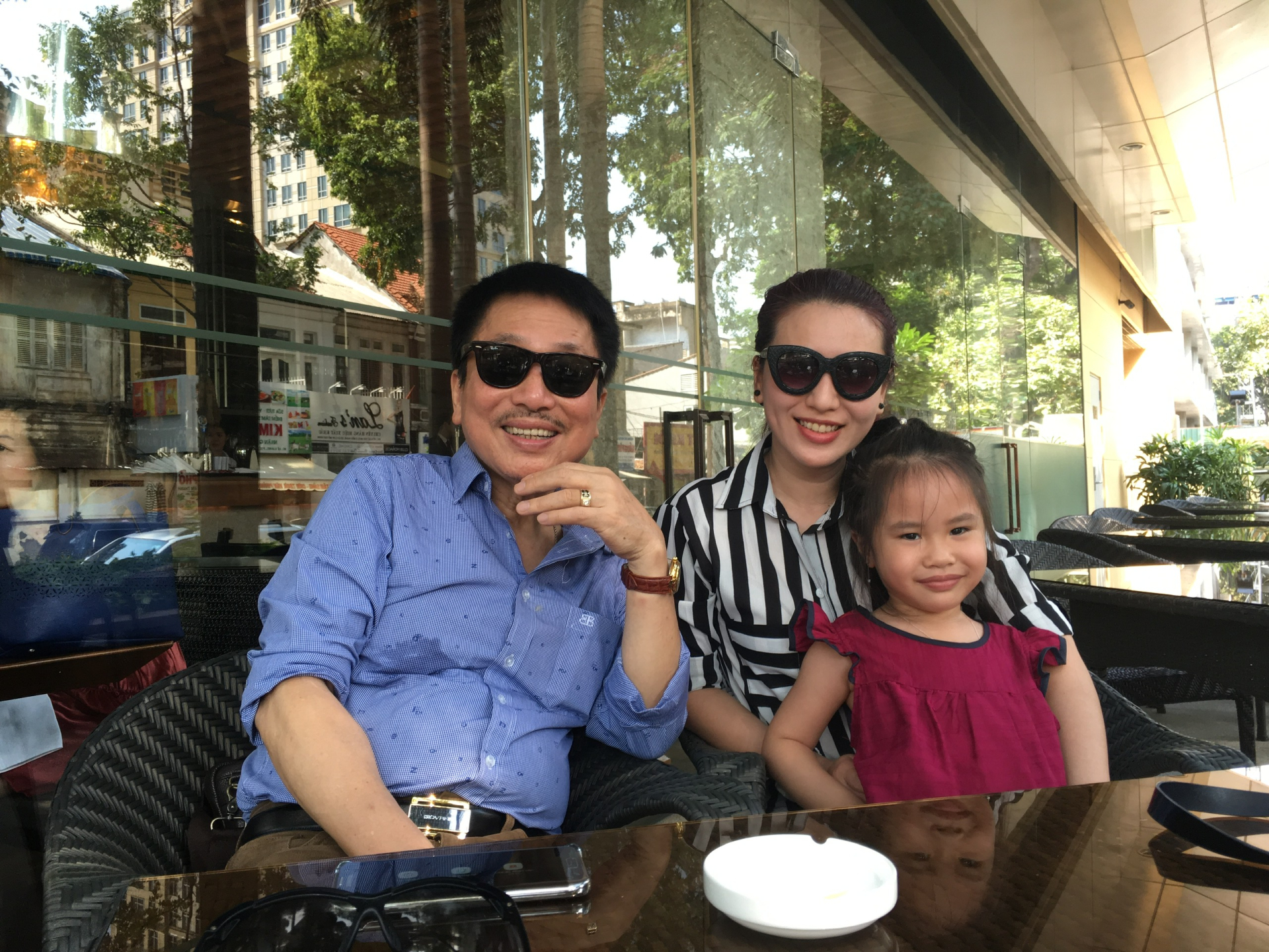 Con g&aacute;i ruột kể về những ng&agrave;y cuối đời của nhạc sĩ Ph&uacute; Quang: Đ&uacute;t cho cha một giọt c&agrave; ph&ecirc;, c&ugrave;ng nghe nhạc - Ảnh 5.