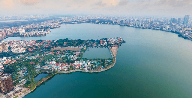 H&agrave; Nội sẽ x&acirc;y cầu đi bộ vươn ra giữa Hồ T&acirc;y giống như ở Thụy Sĩ, &Yacute;: Thiết kế đặc biệt, nằm trong đại dự &aacute;n cải tạo hơn 30.000 tỷ đồng - Ảnh 2.