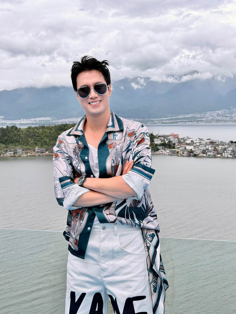 Nam NSƯT 2 lần đò vừa công khai người yêu SN 1988 xinh như mộng, cùng nhau đi du lịch khắp thế gian - Ảnh 5. Nam NSƯT 2 lần đò vừa công khai người yêu SN 1988 xinh như mộng, cùng nhau đi du lịch khắp thế gian - Ảnh 5.