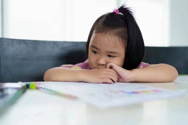 4 khoảnh khắc giúp trẻ cảm nhận tình yêu thương của cha mẹ - Ảnh 2.