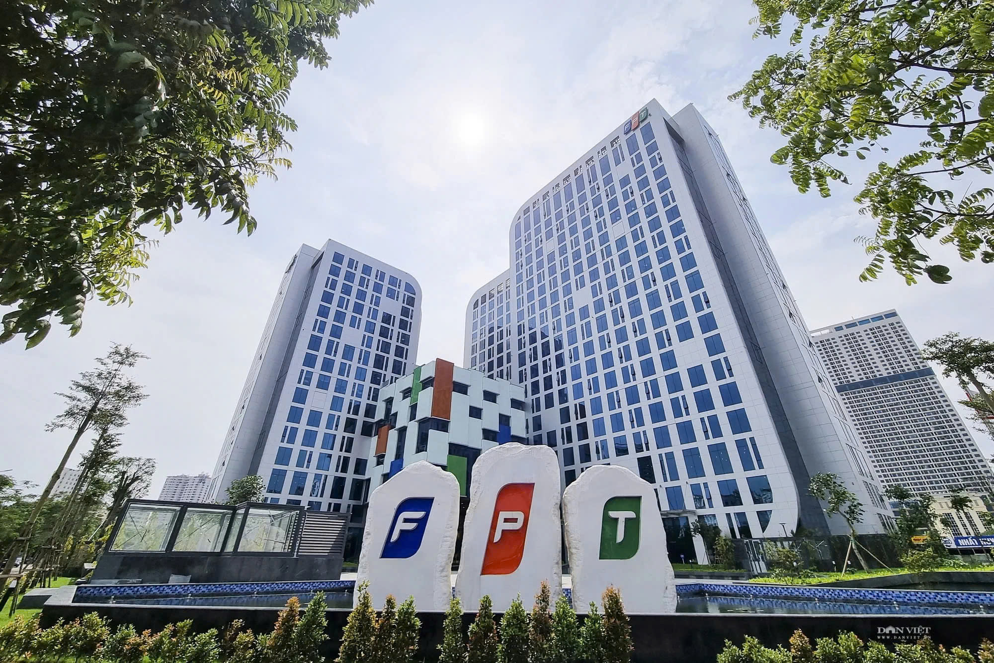 FPT sắp phát hành hơn 171 triệu cổ phiếu thưởng cho cổ đông - Ảnh 1.