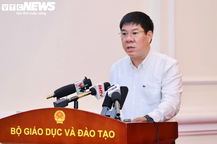 Thí sinh Tuyên Quang thi lại , Quảng Trị không được: Nguyên nhân và khác biệt - Ảnh 1.