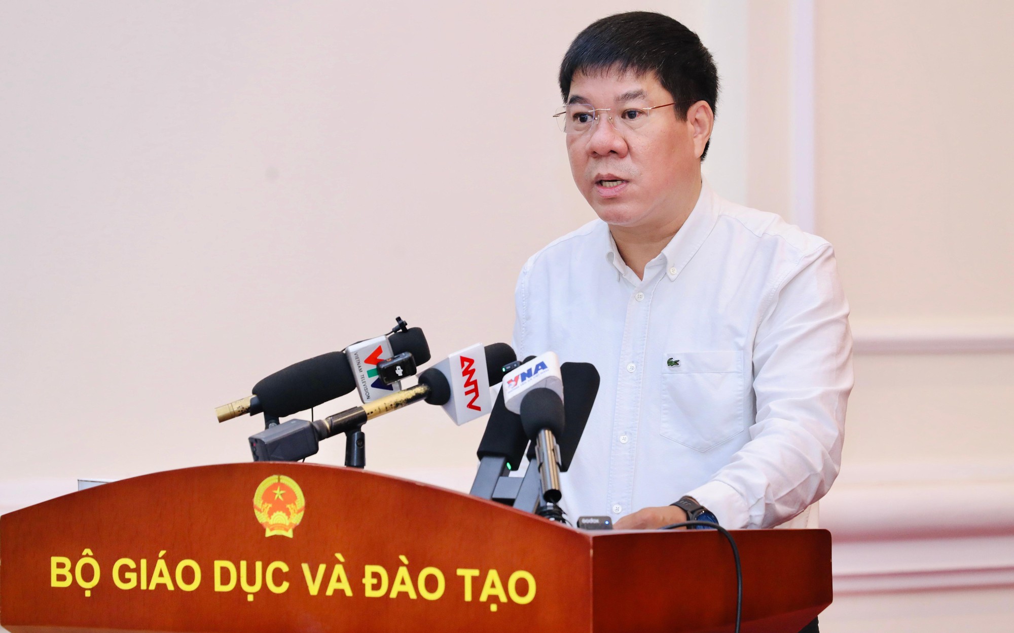 Vì sao thí sinh chuyên Tuyên Quang được thi lại, còn Quảng Trị thì không? - Ảnh 2.