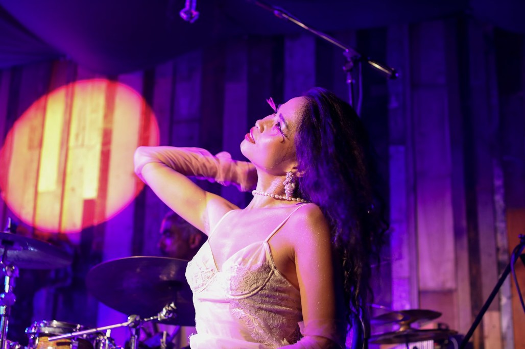 Đồng Lan kể chuyện phụ nữ Việt bằng ngôn ngữ Jazz tại Hoa Kỳ - Ảnh 2. Đồng Lan kể chuyện phụ nữ Việt bằng ngôn ngữ Jazz tại Hoa Kỳ - Ảnh 2.