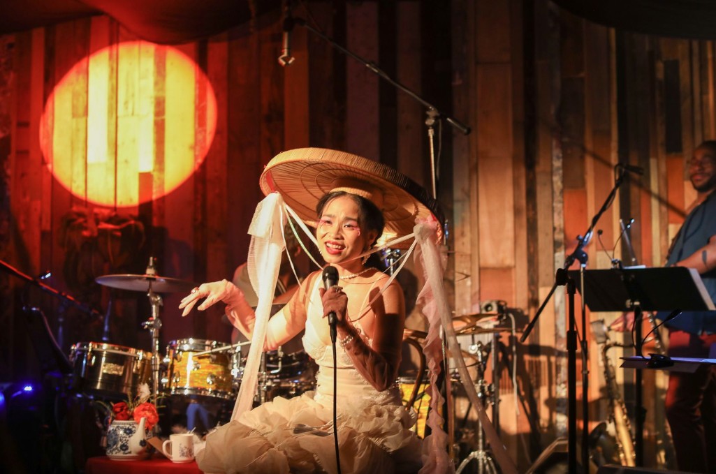 Đồng Lan kể chuyện phụ nữ Việt bằng ngôn ngữ Jazz tại Hoa Kỳ - Ảnh 1. Đồng Lan kể chuyện phụ nữ Việt bằng ngôn ngữ Jazz tại Hoa Kỳ - Ảnh 1.