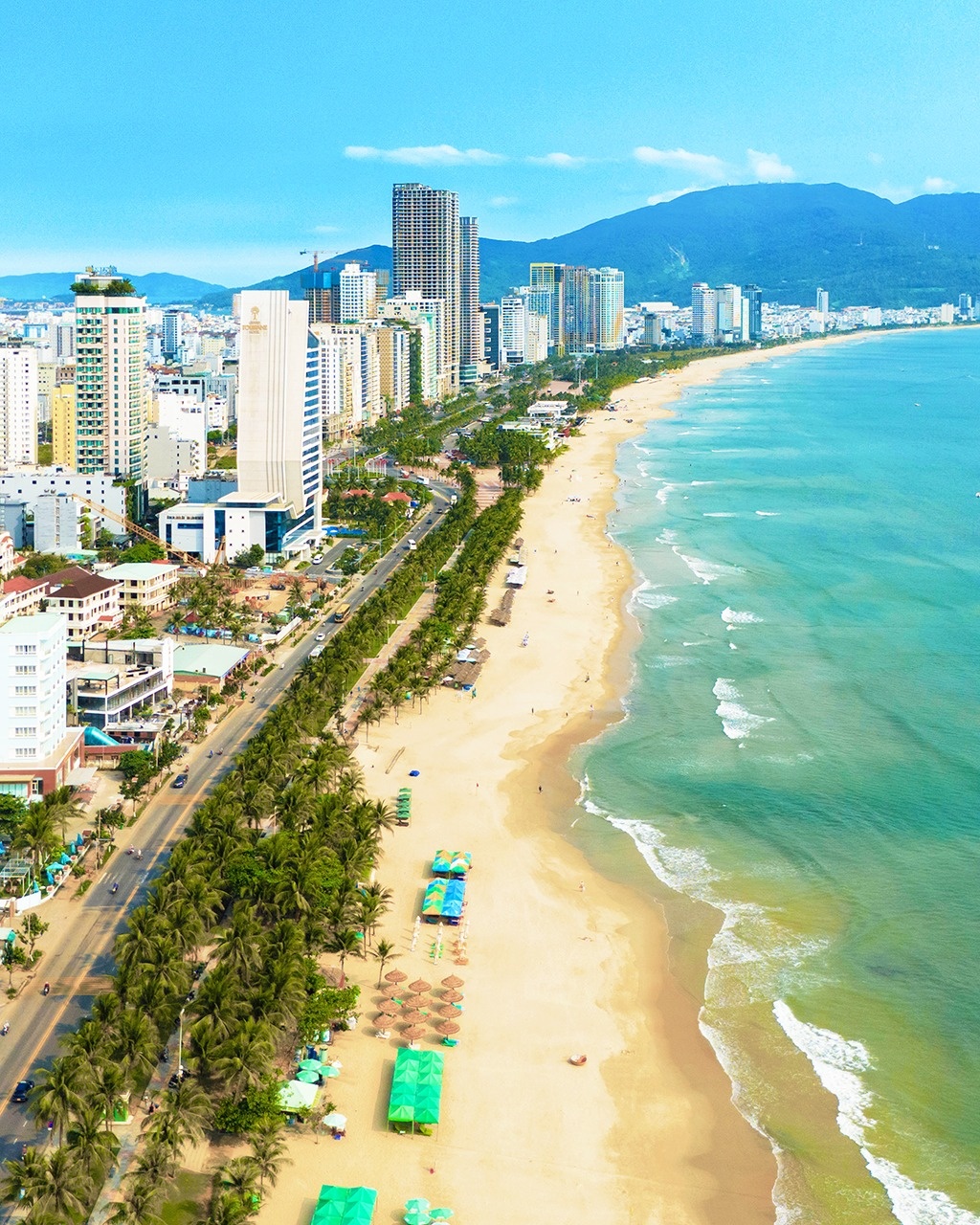 Việt Nam vươn lên thứ 4 trong điểm đến châu Á được du khách châu Âu tìm kiếm hè 2026 - Ảnh 8. Việt Nam vươn lên thứ 4 trong điểm đến châu Á được du khách châu Âu tìm kiếm hè 2026 - Ảnh 8.