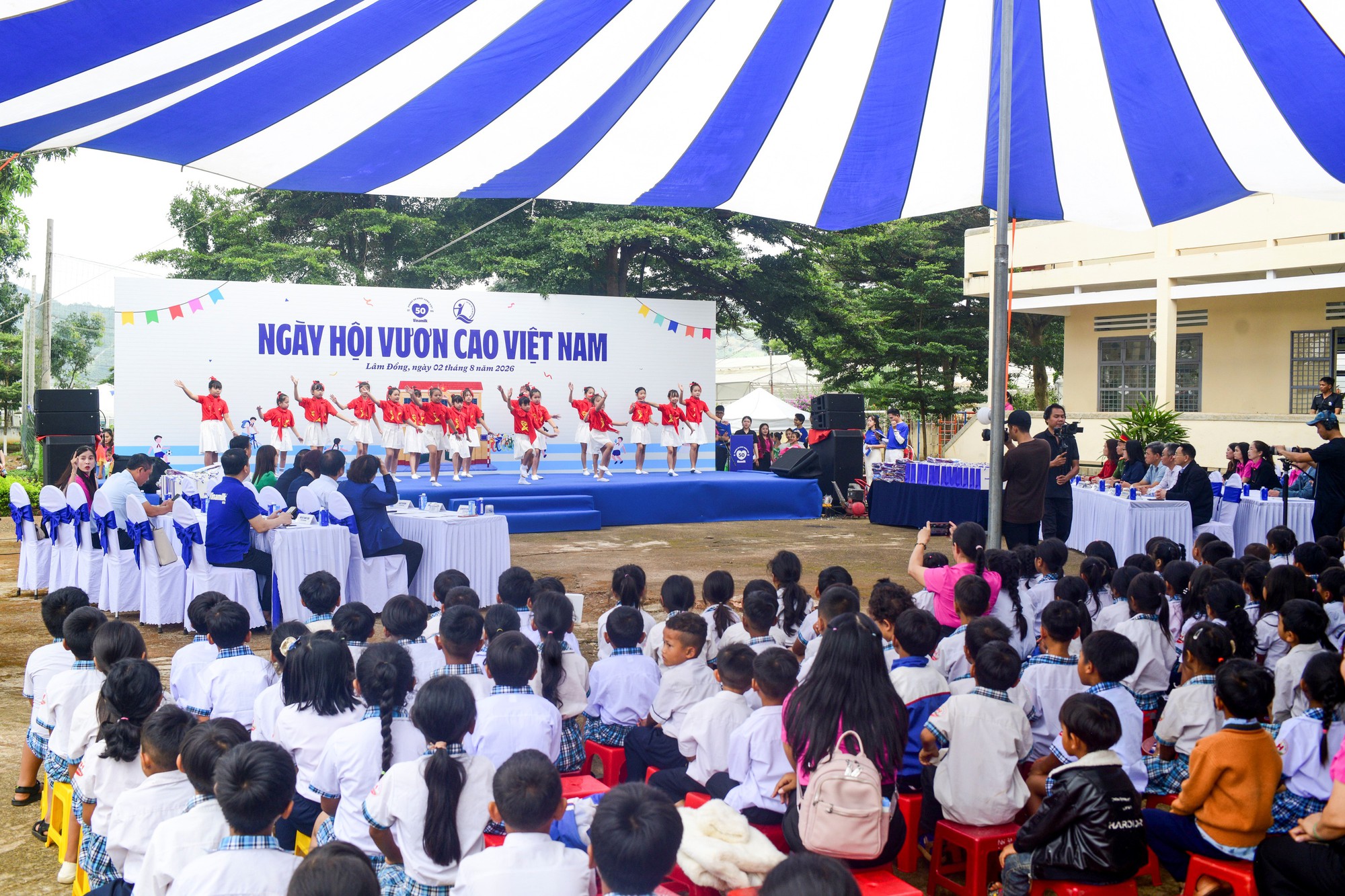 Từ ly sữa đến cơ hội phát triển: Hành trình vun đắp tương lai trẻ em Việt của Vinamilk - Ảnh 1. Từ ly sữa đến cơ hội phát triển: Hành trình vun đắp tương lai trẻ em Việt của Vinamilk - Ảnh 1.